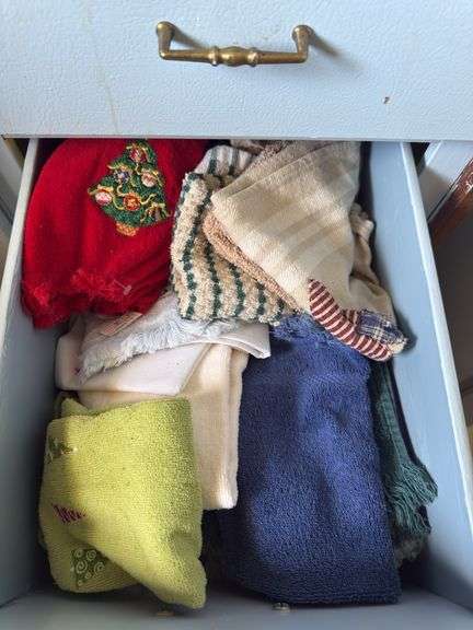 CONTENTS OF CUPBOARD PANS AND RAGS