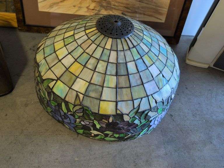 Clean-HEPA system, mirror, painting, luggage, and plastic chandelier