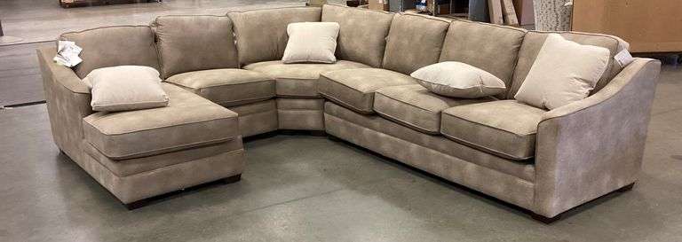 CRAFTMASTER 4-pc Sectional