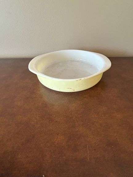 Yellow Pyrex Baking Dish