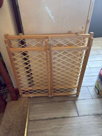 STAIRWAY GATE
