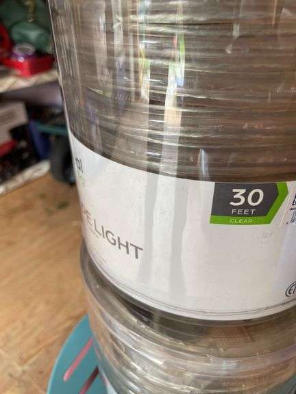 BRAND NEW ROPE LIGHT, COLORED STOOLS, POP UP PORTABLE ROOM