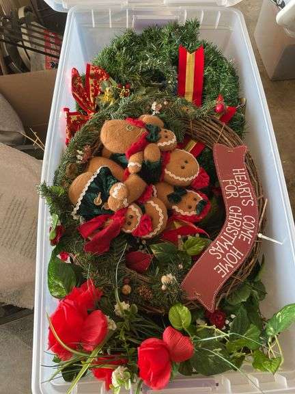 LARGE ASSORTMENT OF CHRISTMAS SUPPLIES