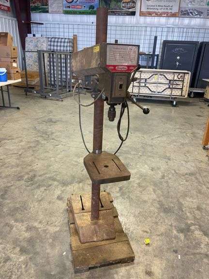 Dayton 3Z industrial standing drill press - works