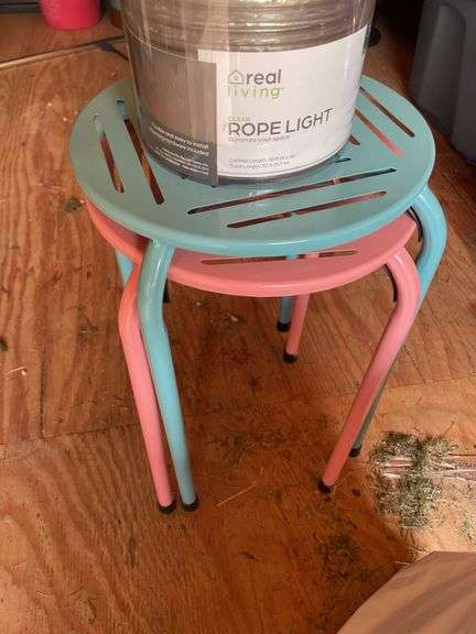 BRAND NEW ROPE LIGHT, COLORED STOOLS, POP UP PORTABLE ROOM