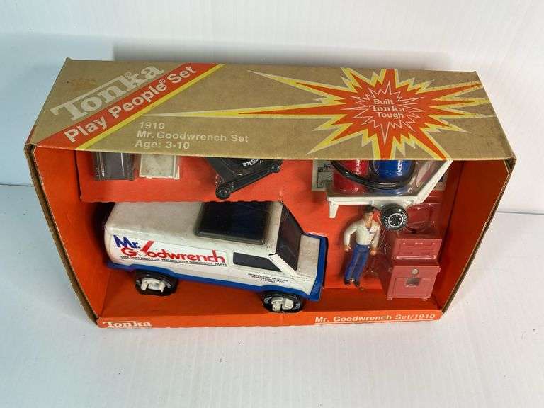 1982 Mr. Goodwrench Set #1910