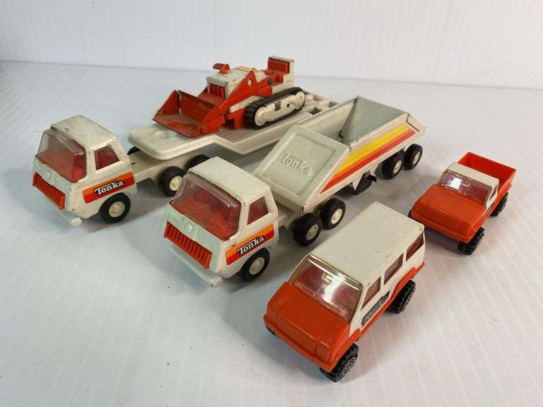 1970s Tonka Semi-Hauler with Bulldozer, Dump Trailer & Trucks Set