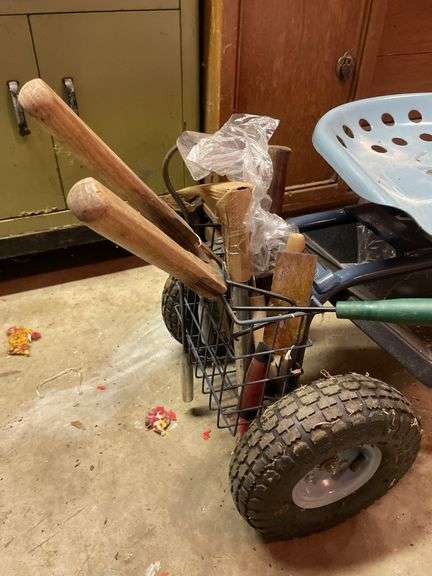 ROLLING CARDEN SEAT AND TOOLS