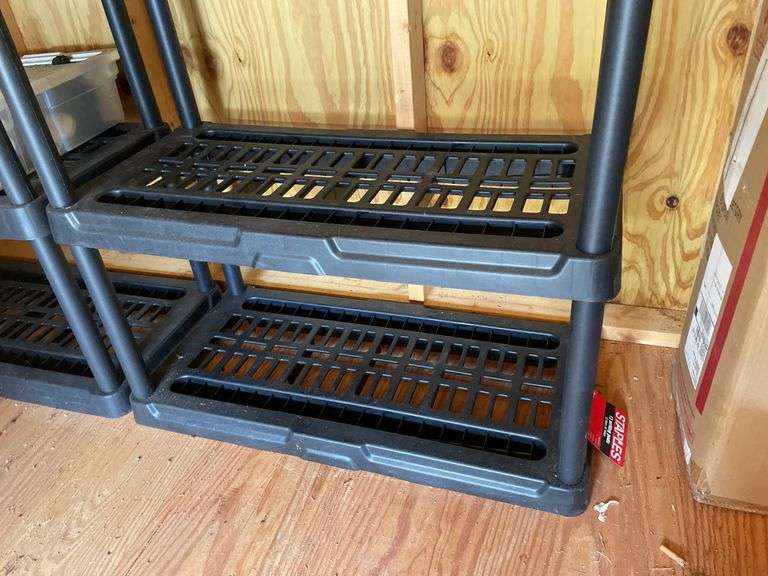 PLASTIC SHELVING