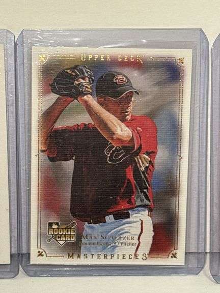 Assortment of MLB Greats Sports Cards (5 Total)