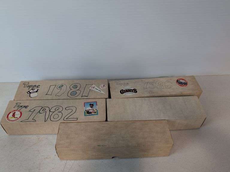 (5) 1980s near complete Topps baseball sets