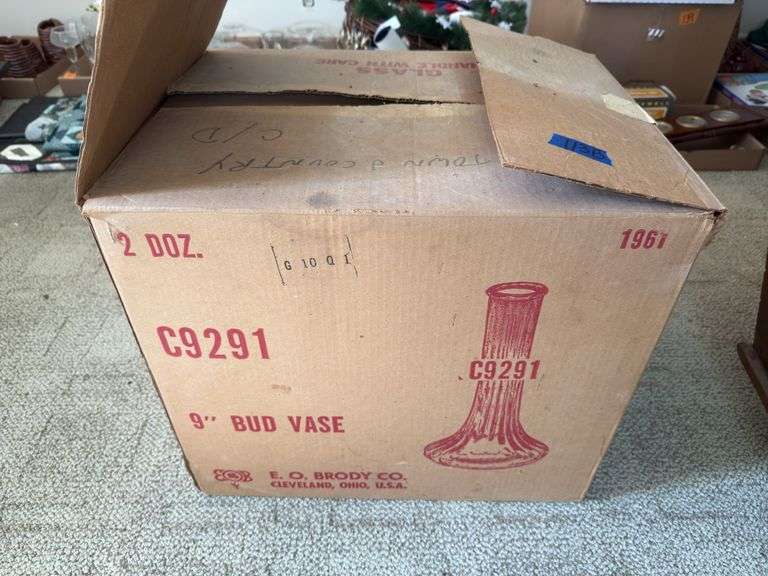 BUD VASES 9"