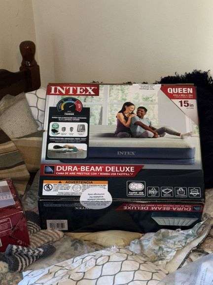 HUGE LOT INCL. TWIN BED, BASKETS, WALKER, HOME DECOR AND MORE