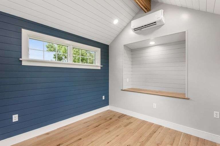 Mini Home on Wheels From Rosedale Trades