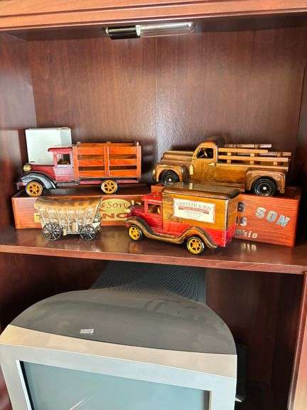 Contents of Live Auction