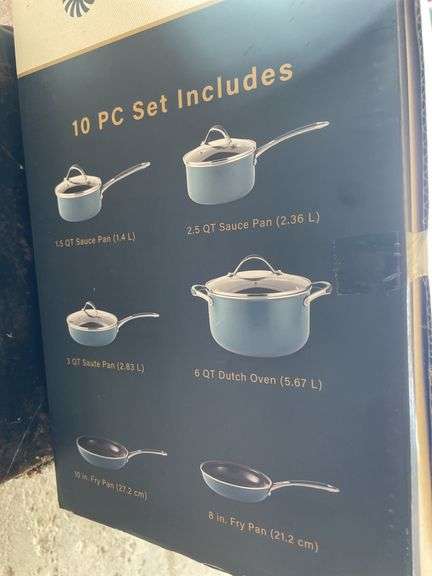 BRAND NEW BROYHILL NONSTICK COOKWARE