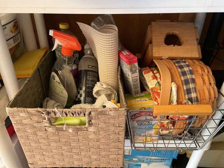 PLASTIC SHELF AND ALL CONTENTS PICTURED