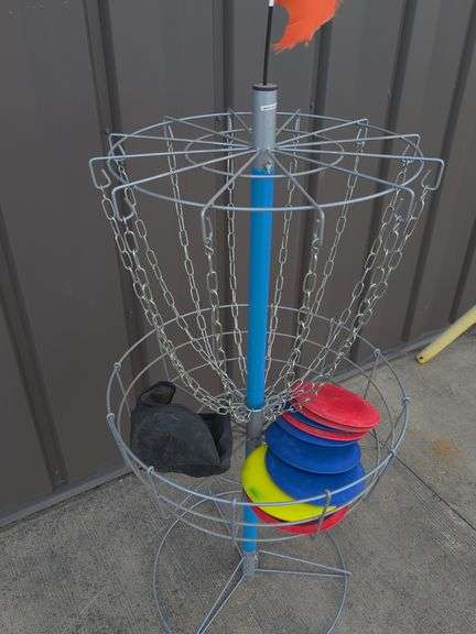 Disc golf free standing basket with (9) discs