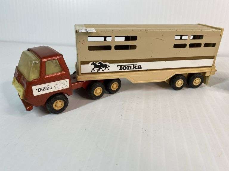 1970s Tonka Mini Horse Trailer & Truck