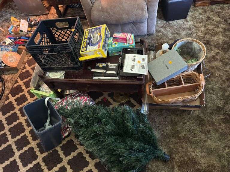 COFFEE TABLE, CIGARETTE MACHINE, CHRISTMAS TREE AND DECOR