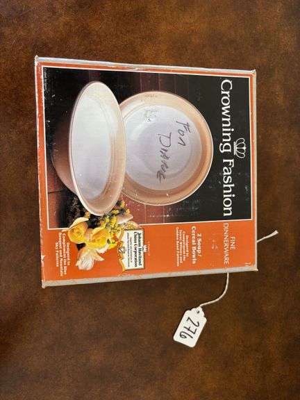 Crowning Fashion Fine Dinnerware - 2 Cereal/Soup Bowls