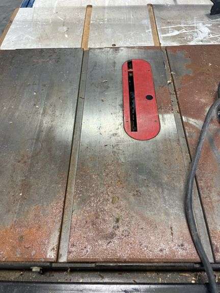 Shop Fox W1677 10" left tilting cabinet saw - works