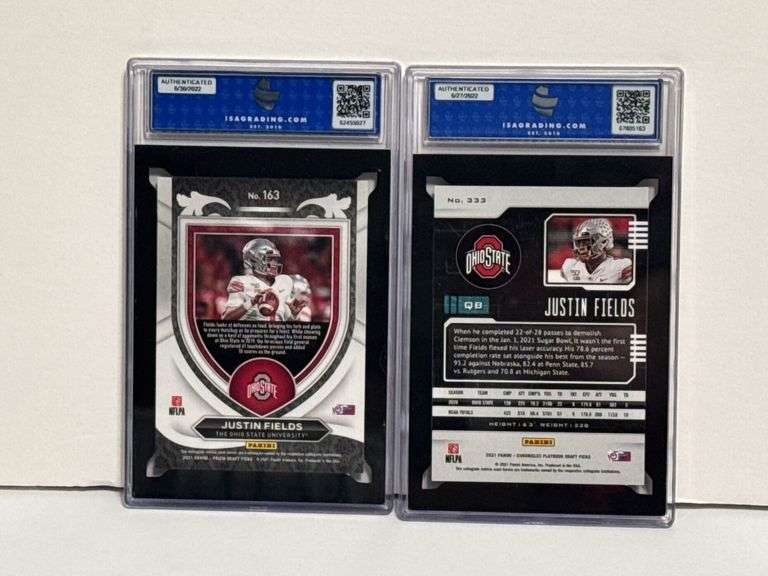 2021 Panini Chronicles D.P. Justin Fields Playbook RC (ISA Mint 9) and 2021 Panini Prizm Draft Picks