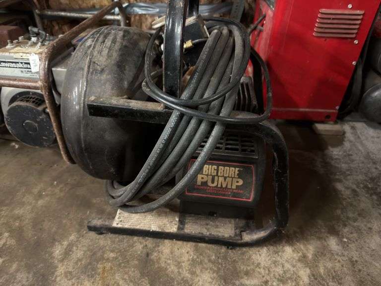 AIR COMPRESSOR