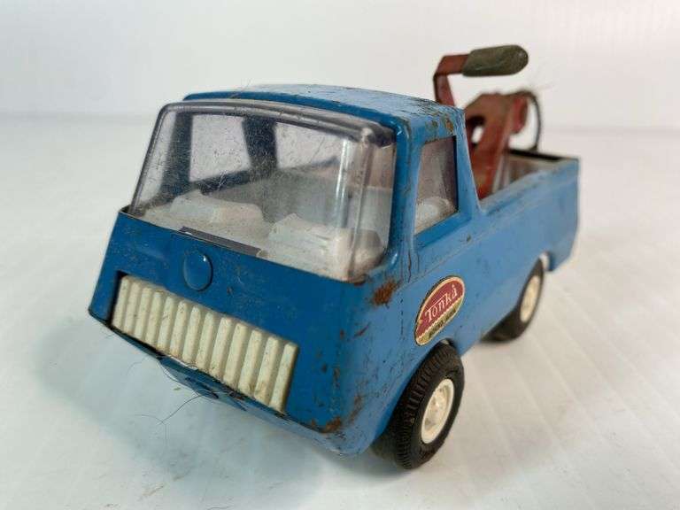 Tonka Mini Wrecker Tow Truck