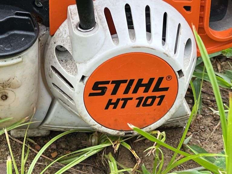Stihl HT 101 Pole Pruner