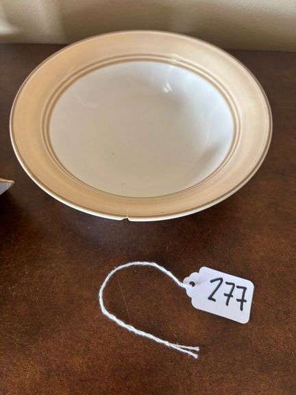 Crowning Fashion Fine Dinnerware - 2 Cereal/Soup Bowls