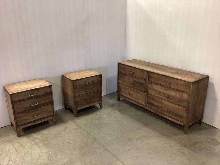 URBAN Dresser & 2 Nightstands