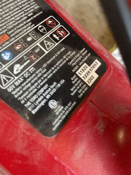 TORO BATTERY OPERATED LEAF BLOWER WITH CHARGER AND 1 BATTERY