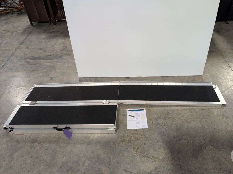 8' portable wheelchair ramp - like new