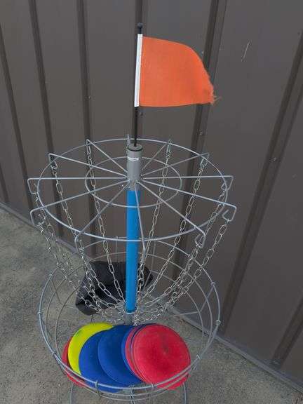 Disc golf free standing basket with (9) discs