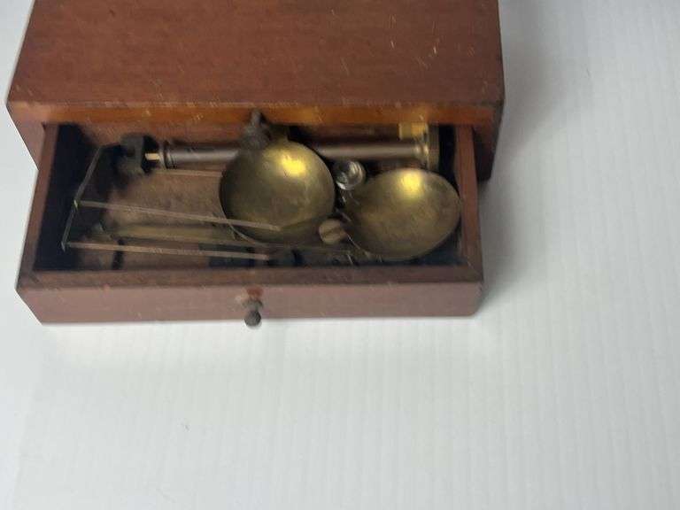 Vintage Jewelry Balance Gold Scale