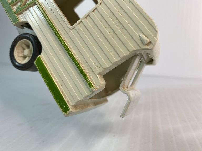 1970s Tonka Mini Winnebago Camper