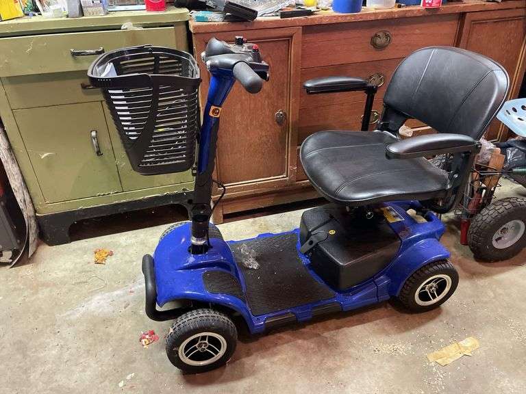 ELECTRIC MOBILITY SCOOTER