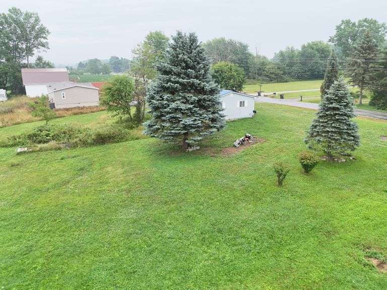 3 Bedroom Investment Home on 1.2 Acres
