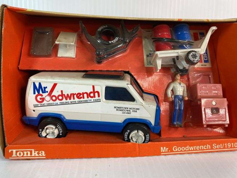 1982 Mr. Goodwrench Set #1910