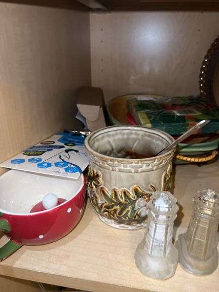 Contents of Kitchen Cabinet