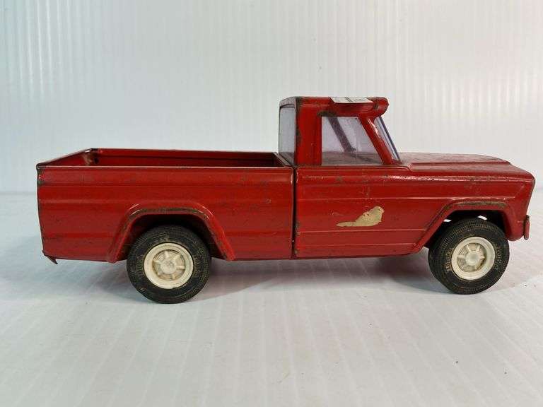 1960s Tonka Jeep Gladiator Pick Up
