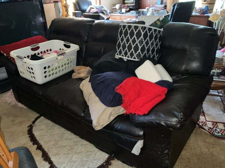 PAIR OF COUCHES