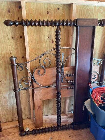 2 HEADBOARDS