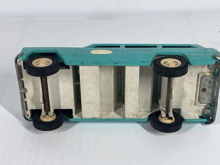 1960s/70s Tonka Jeep Wagoneer