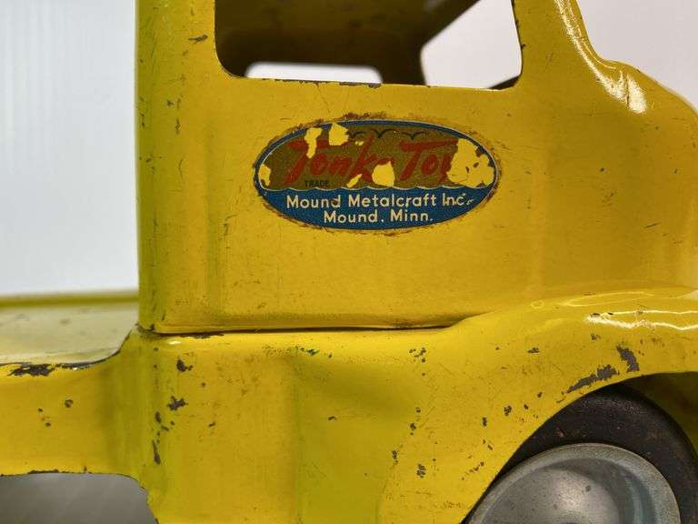 Early Tonka Mound Metalcraft Inc. Truck
