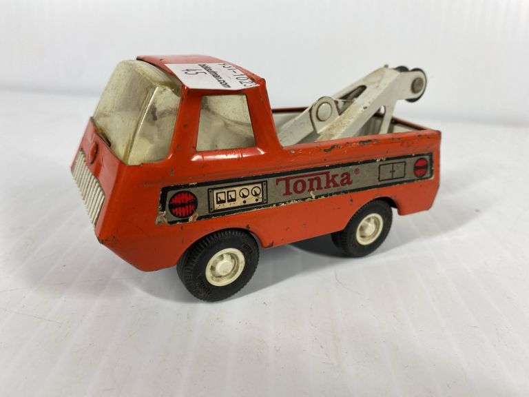 Tonka Mini Towtruck