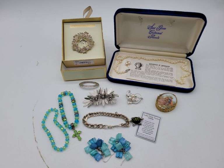 SEA GEM NECKLACE (as is), BRACELETS, TURTLE NECKLACE & PINS