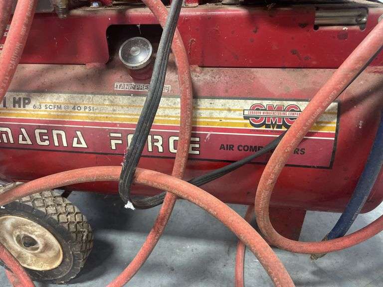 Magena Force 14 gallon air compressor with hose and attachments
