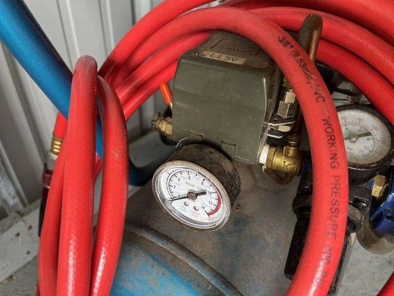 Puma Model AC1008 8 Gallon Air Compressor